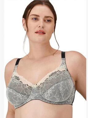 Wonderbra • NWT Chantilly Lace Underwire Bra